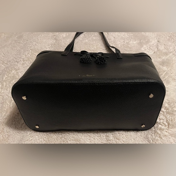 Kate Spade Hayes Street Black Pebbled Leather w/ Bow Tassel Bag Purse - Picture 5 of 14